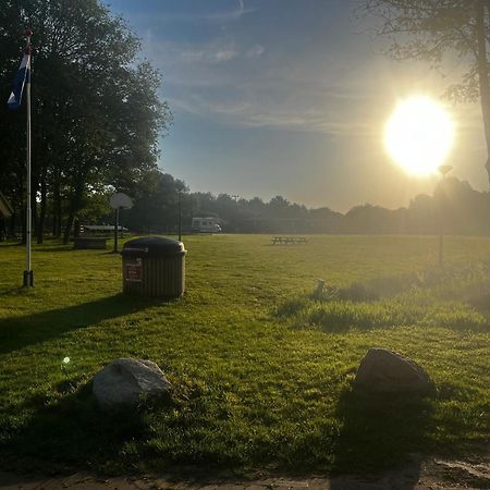 Hotel Pipowagen Het Kasteel Diever Esterno foto